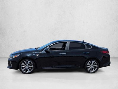 2017 Kia Optima — detail view