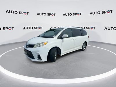2020 Toyota Sienna — interior view