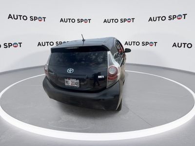 2014 Toyota Prius c — side profile view
