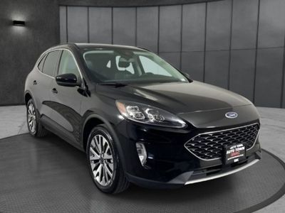 2022 Ford Escape — detail view