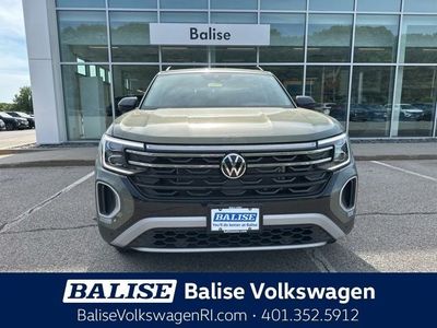 2026 Volkswagen Atlas — side profile view