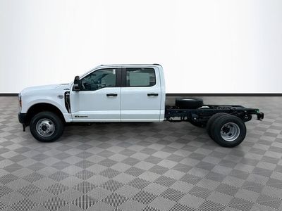 2026 Ford F-350SD — rear three-quarter view
