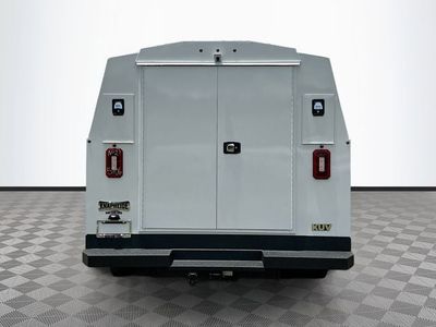 2025 Ford E-350SD — detail view