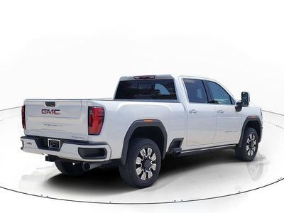 2025 GMC Sierra 2500HD — detail view