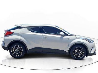 2019 Toyota C-HR — interior view