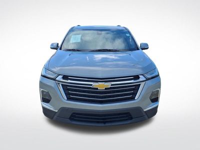 2023 Chevrolet Traverse LT 1LT in Sterling Gray Metallic — front three-quarter view