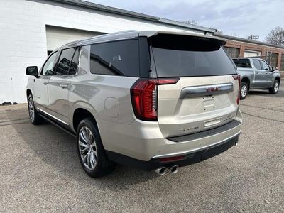 2023 GMC Yukon XL — detail view