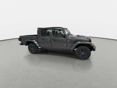 2026 Jeep Gladiator — side profile view