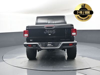 2025 Jeep Gladiator — detail view