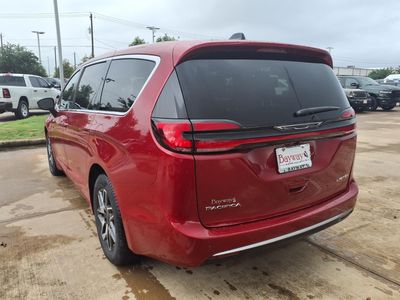 2027 Chrysler Pacifica — detail view