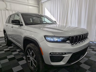 2024 Jeep Grand Cherokee — detail view