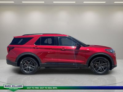 2025 Ford Explorer — side profile view