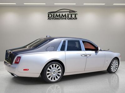 2020 Rolls-Royce Phantom — side profile view
