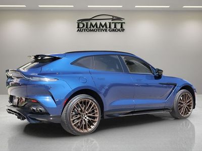 2025 Aston Martin DBX — detail view