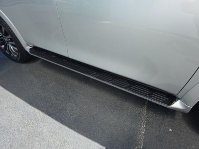 2023 Nissan Armada — detail view