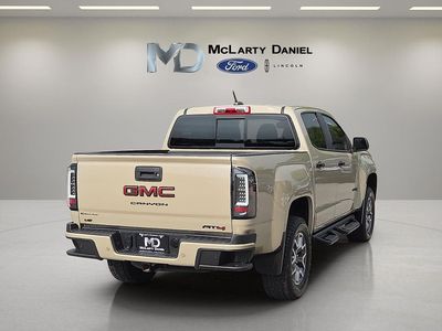 2022 GMC Canyon — detail view