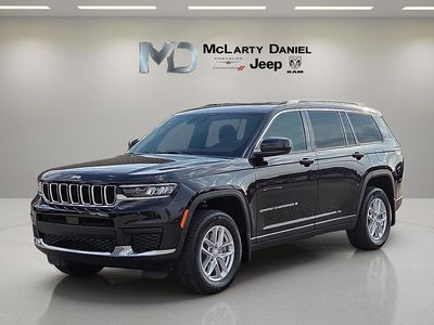 2026 Jeep Grand Cherokee — side profile view