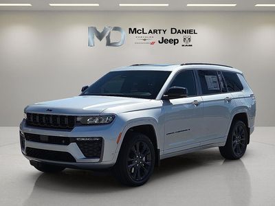 2026 Jeep Grand Cherokee — side profile view