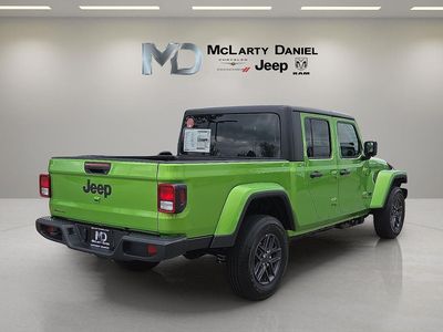 2026 Jeep Gladiator — detail view