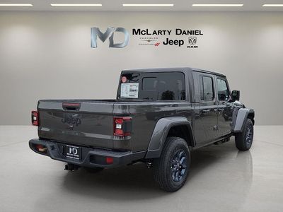 2026 Jeep Gladiator — detail view