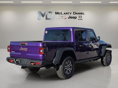 2026 Jeep Gladiator — detail view