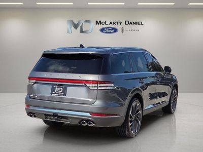 2023 Lincoln Aviator — detail view