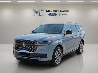 2026 Lincoln Navigator — side profile view