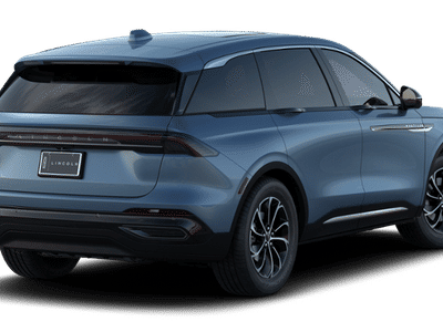 2026 Lincoln Nautilus — rear three-quarter view