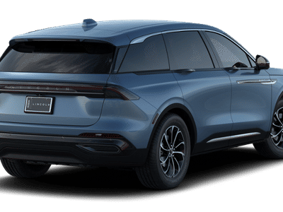 2026 Lincoln Nautilus — rear three-quarter view