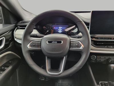 2025 Jeep Compass — detail view