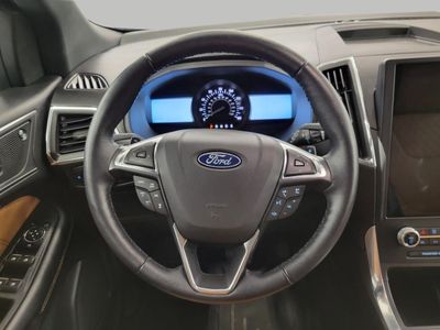 2023 Ford Edge — detail view