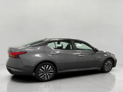 2025 Nissan Altima — side profile view