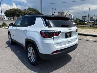2025 Jeep Compass — detail view