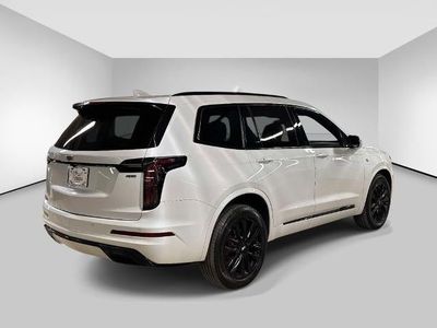 2023 Cadillac XT6 — detail view