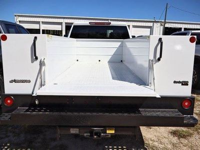 2025 Chevrolet Silverado 3500 HD Chassis Cab — detail view