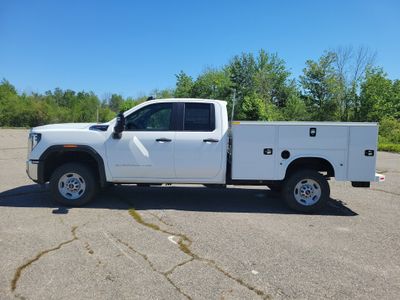 2026 GMC Sierra 2500 HD — side profile view