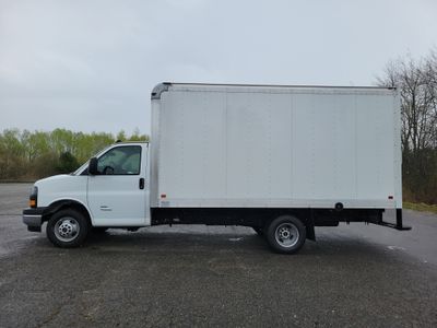 2025 GMC Savana Cutaway 4500 — side profile view
