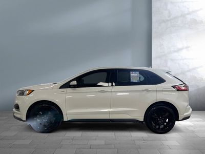 2023 Ford Edge — rear three-quarter view