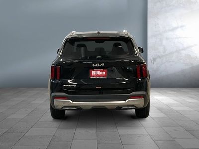 2025 Kia Sorento — detail view