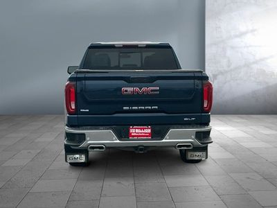 2021 GMC Sierra 1500 — detail view