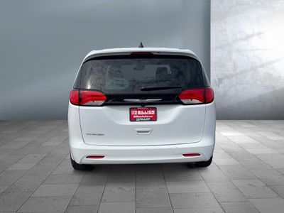 2023 Chrysler Voyager — detail view