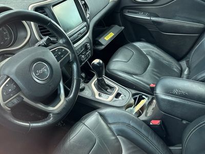 2015 Jeep Cherokee — detail view