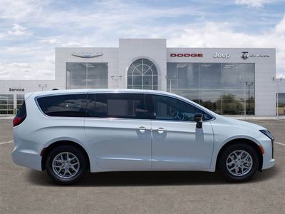 2027 Chrysler Pacifica — side profile view