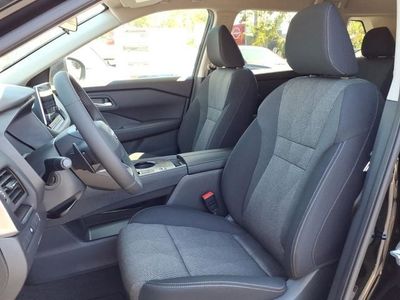 2026 Nissan Rogue — detail view