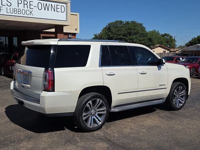 2015 GMC Yukon — interior view