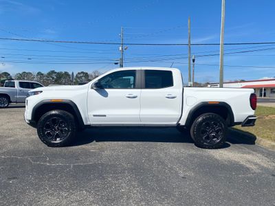 2025 GMC Canyon — detail view