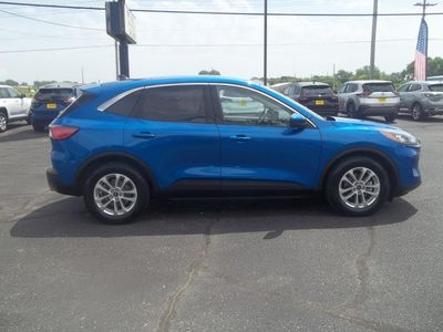 2020 Ford ESCAPE — side profile view