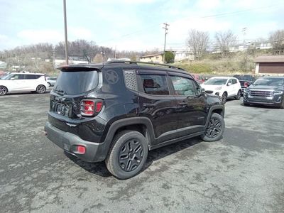 2017 Jeep Renegade — interior view