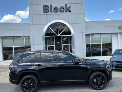 2024 Jeep Grand Cherokee — rear three-quarter view