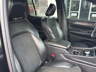 2024 Jeep Grand Cherokee — detail view